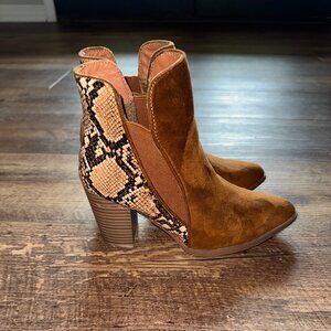 DbDk brown suede like heeled booties size 7